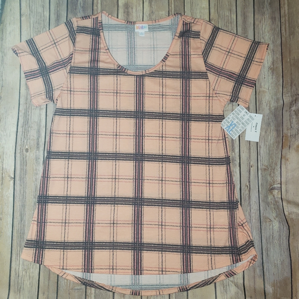 Lularoe XL Classic T peach and pink striped